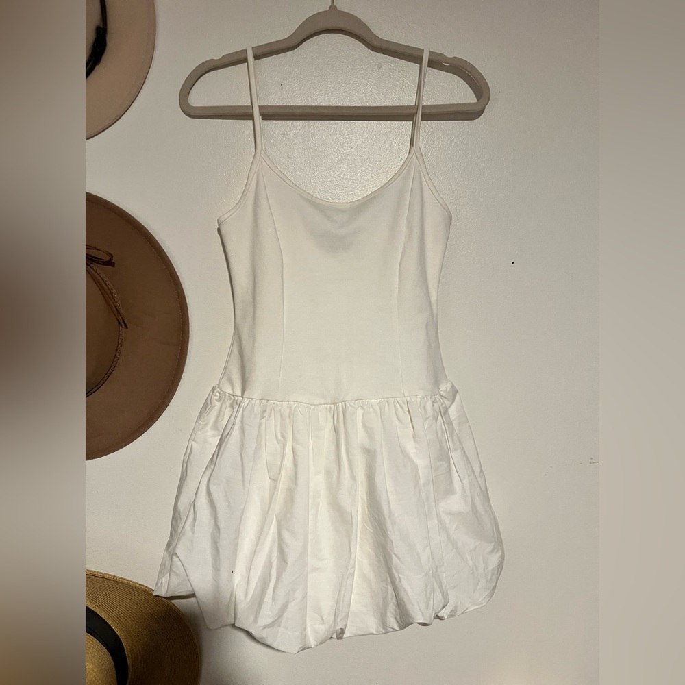 Casual White Bubble Dress